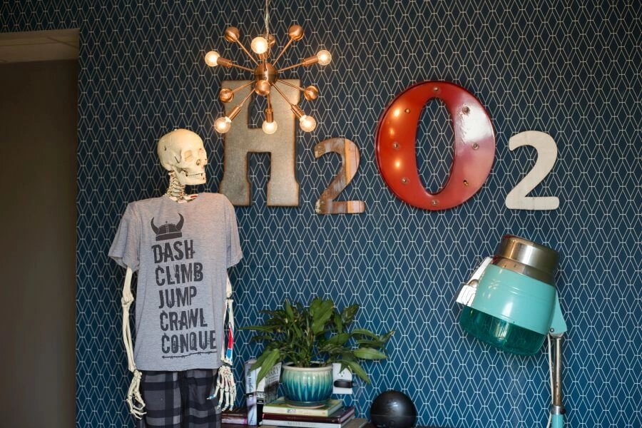 Doug Visits H2O2 Hair Studio